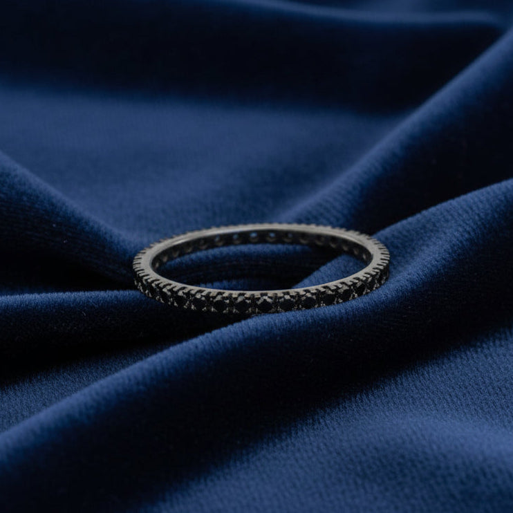 Anello veretta eternity in oro 18kt con diamanti neri naturali 0,30ct Art MID Gioielli.