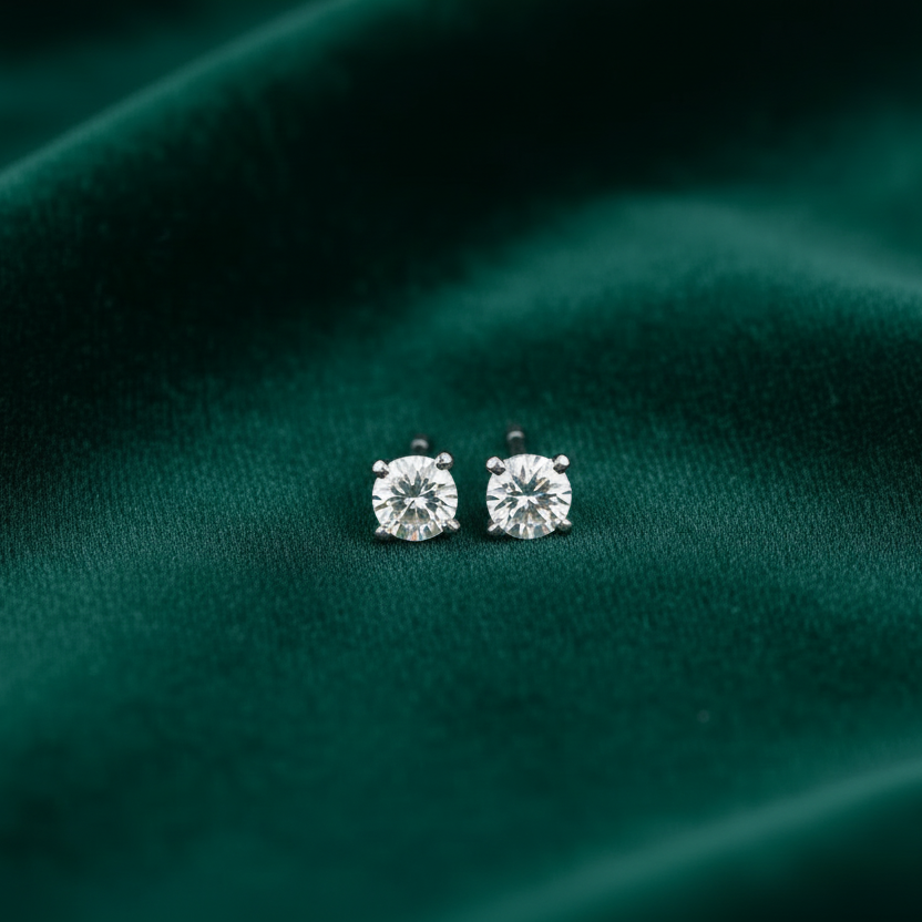 Orecchini oro bianco 18 kt. con diamanti naturali da 0.06 punto luce donna regalo
