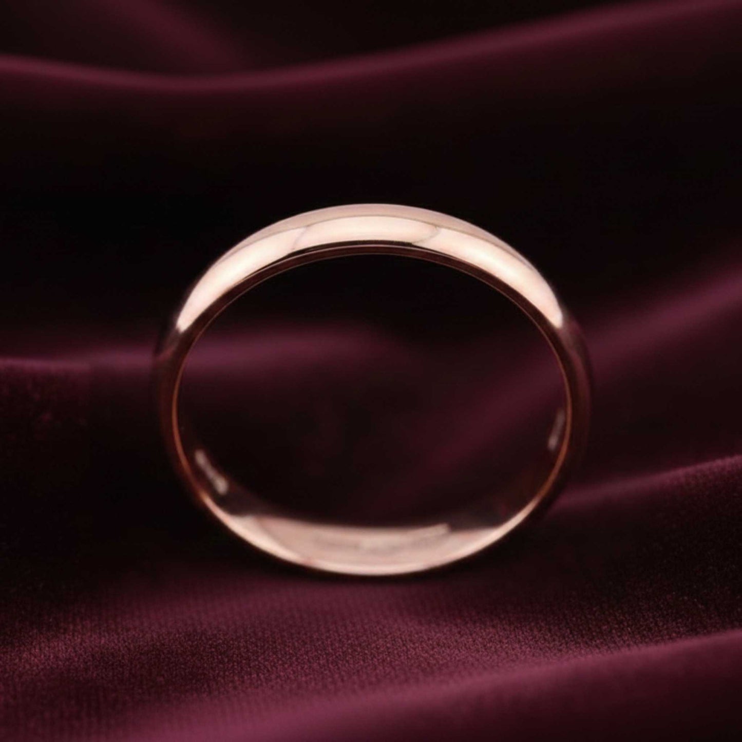 Fede classica oro bianco 18kt indossata, anello matrimonio Art MiD gioielli con incisione interna.