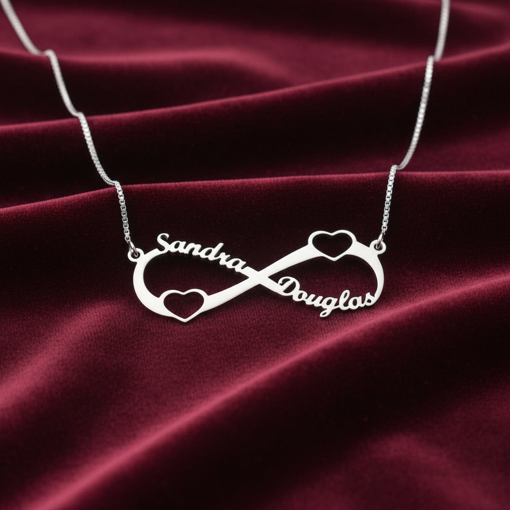 Collana infinito e cuori con nome in oro bianco 18kt Art MID Gioielli.