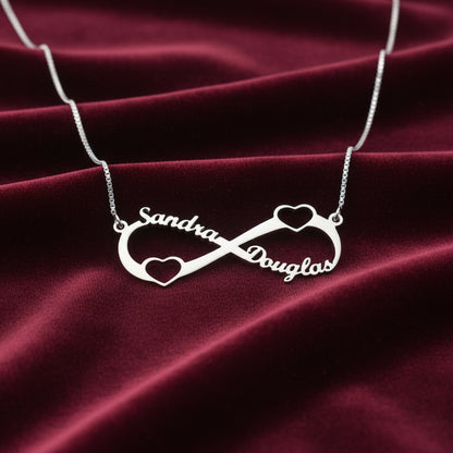 Collana infinito e cuori con nome in oro bianco 18kt Art MID Gioielli.