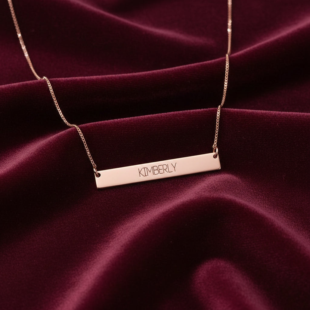 Collana con nome modello barra in oro rosa 18kt Art MID Gioielli.