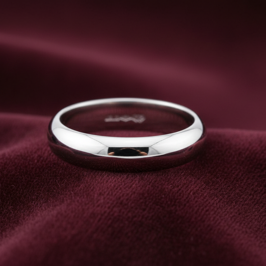 Fede nuziale classica ArtMID in oro bianco 18kt peso 7 grammi.
