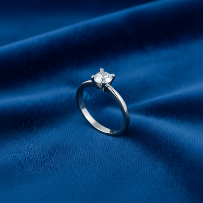 Anello solitario in oro bianco 18kt con diamante naturale da 0.16 carati taglio brillante fatto a mano ArtMID Gioielli